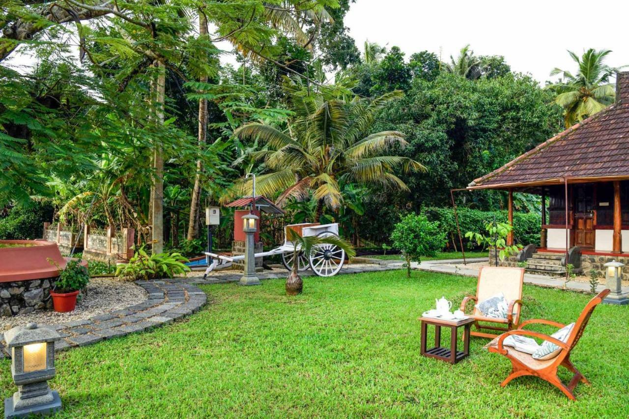 Stayvista At La Riva Heritage Villa With Bicycle Alappuzha Екстер'єр фото